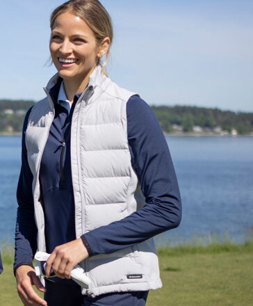 Cutter&Buck hrejivá dámska hybridná vesta na zips Oak Harbor Cutter&Buck hrejivá dámska hybridná vesta na zips Oak Harbor